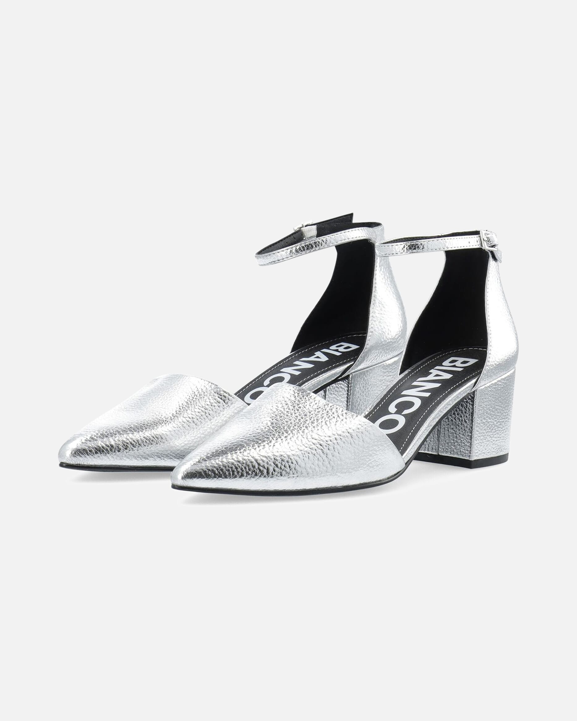 Pumps Devived Metallic