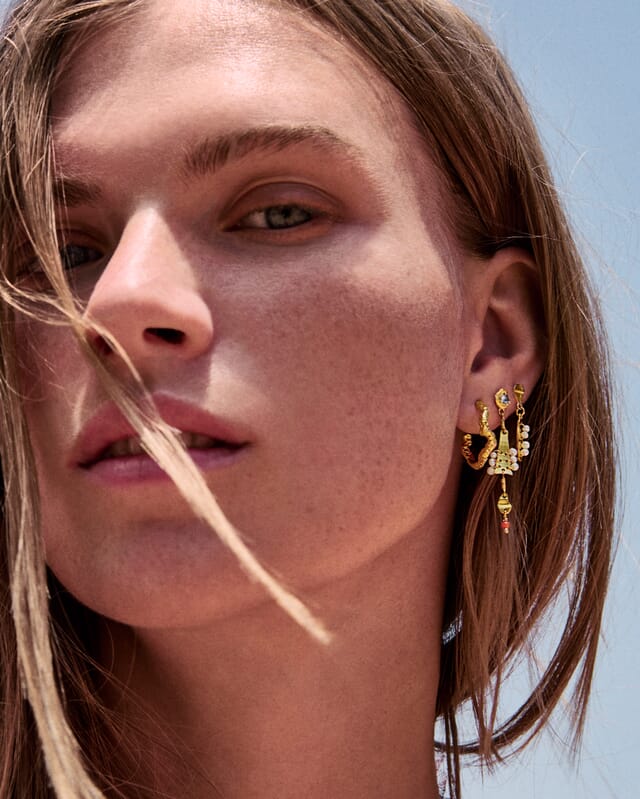 MAANESTEN Janine Medi Earrings (guld/sølv)
