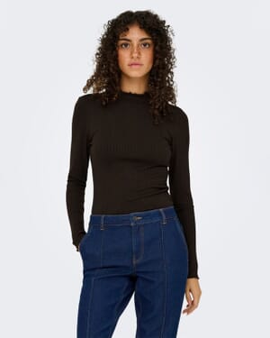 Topp Fransiska Highneck
