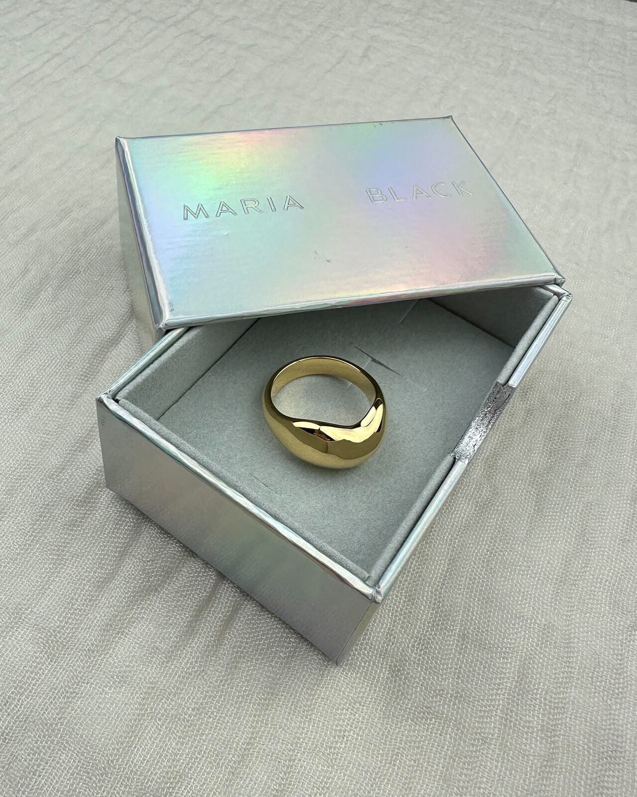 Maria Black Ring Tryvann - Gold