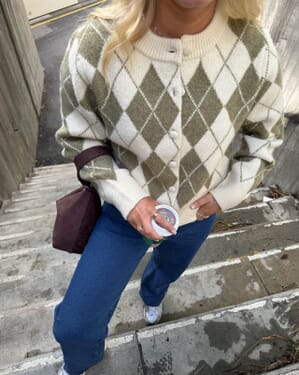Cardigan Halo