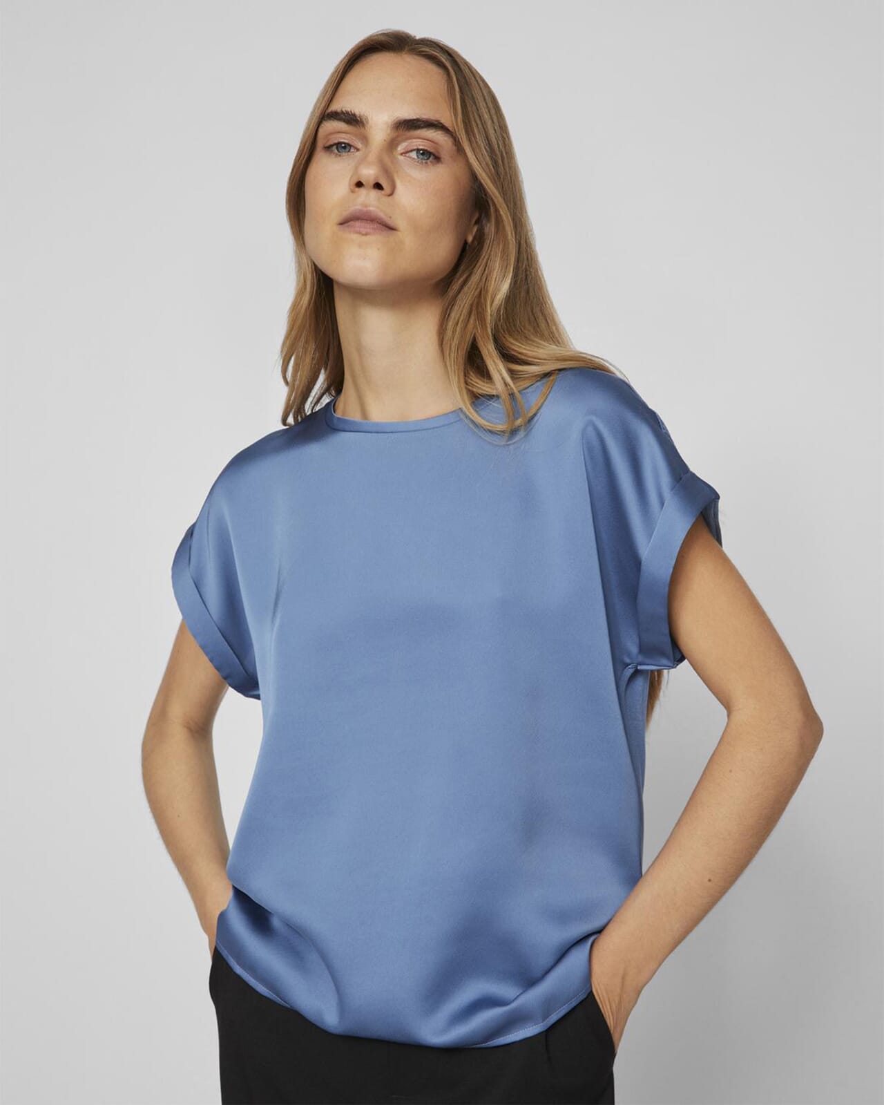 Vila Ellette satin top - Cherry Blossom