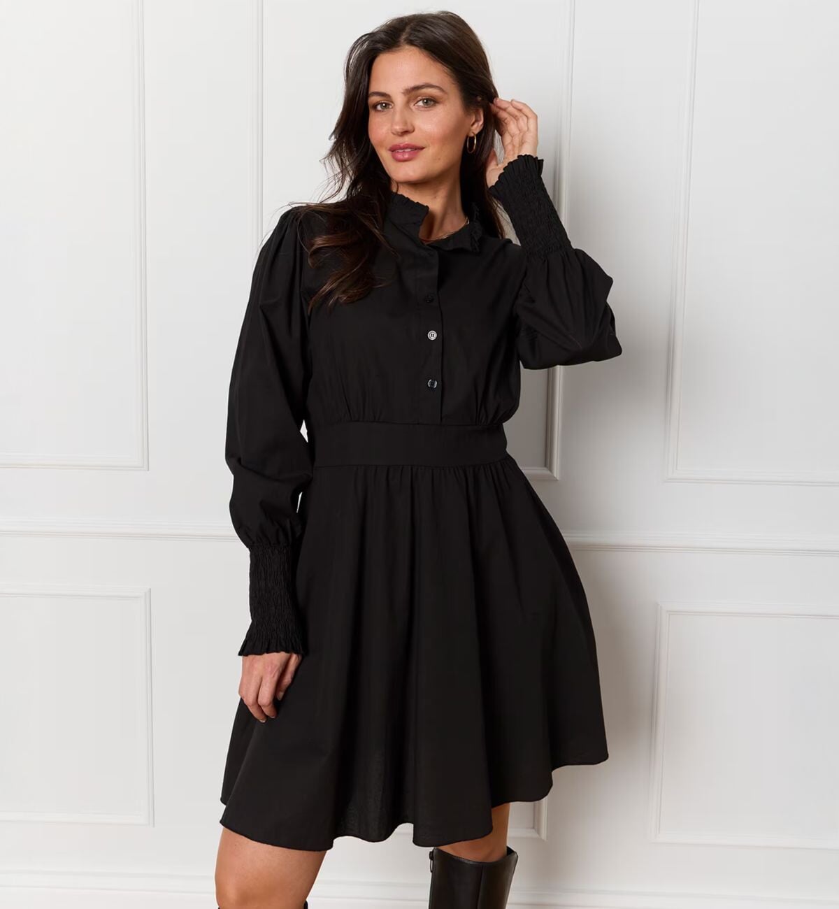 Stor kjoleguide: Finn den perfekte kjolen med innsvinget passform | FLOYD.no