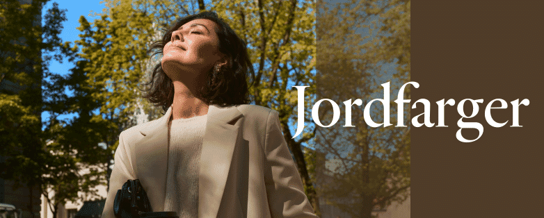 Klær i varme jordfarger – utforsk sesongens naturlige toner