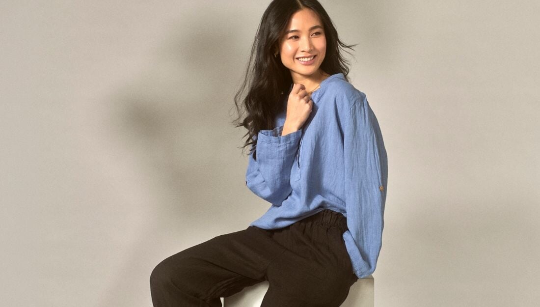 Linbluse Erica i nydelig jeansblue farge | FLOYD.no